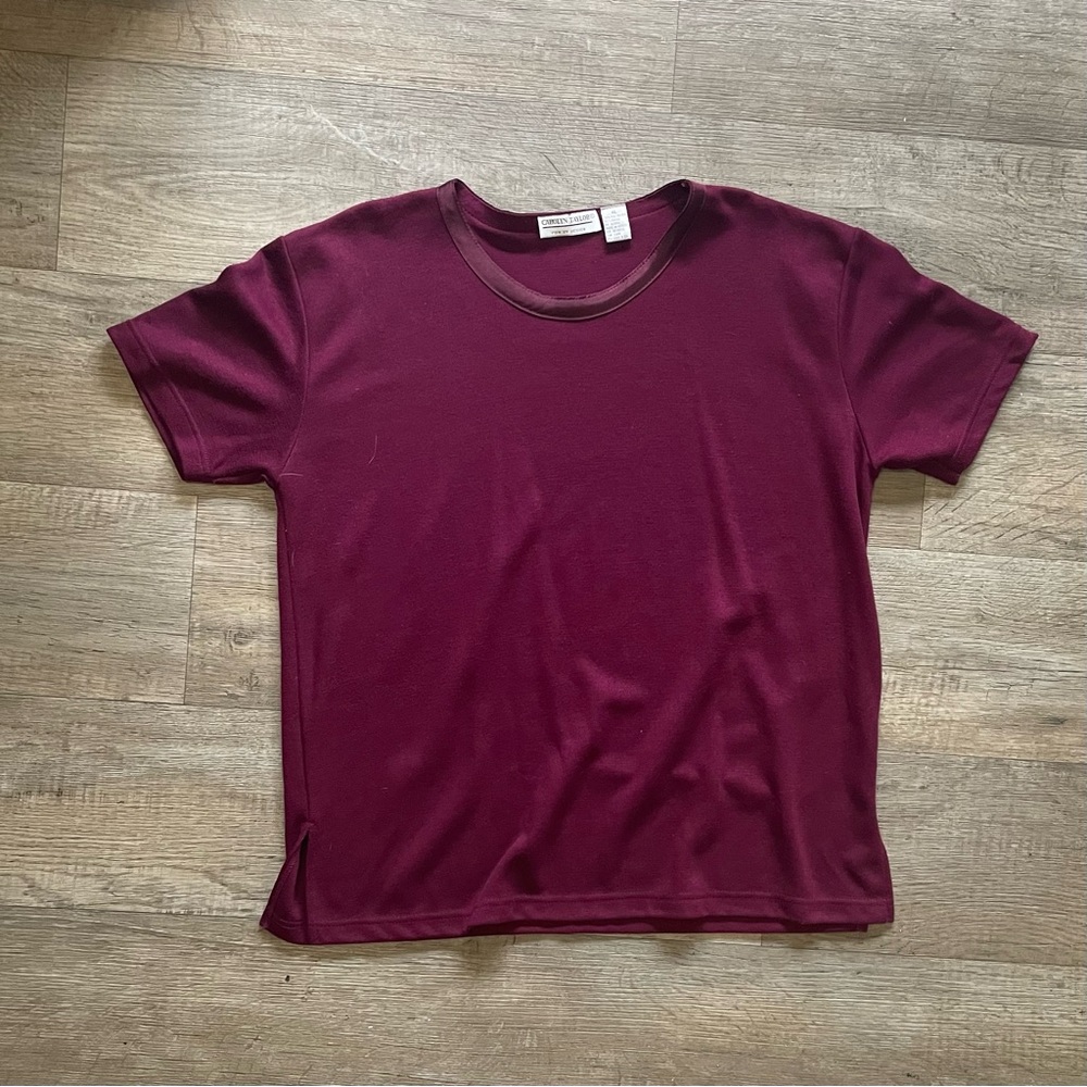 Carolyn Taylor Short Sleeve Crewneck Tee - Burgundy